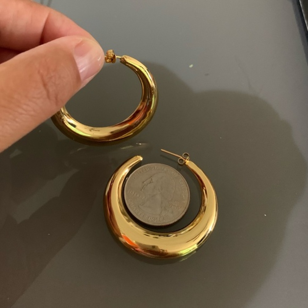 Argento Vivo Hoop Gold Earrings - Picture 7 of 7